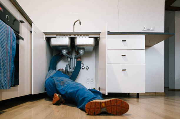 Professional Emergency Plumber technician working in Bloomville, NY